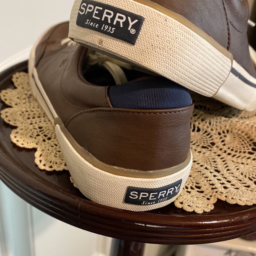 Sperry Top Sider Lace Ups - Picture 3 of 7
